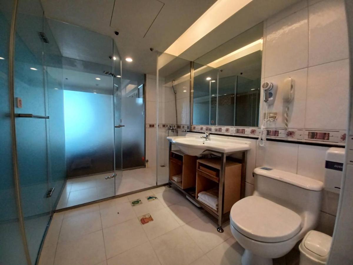 Blue Ocean Hotel Keelung Exterior photo