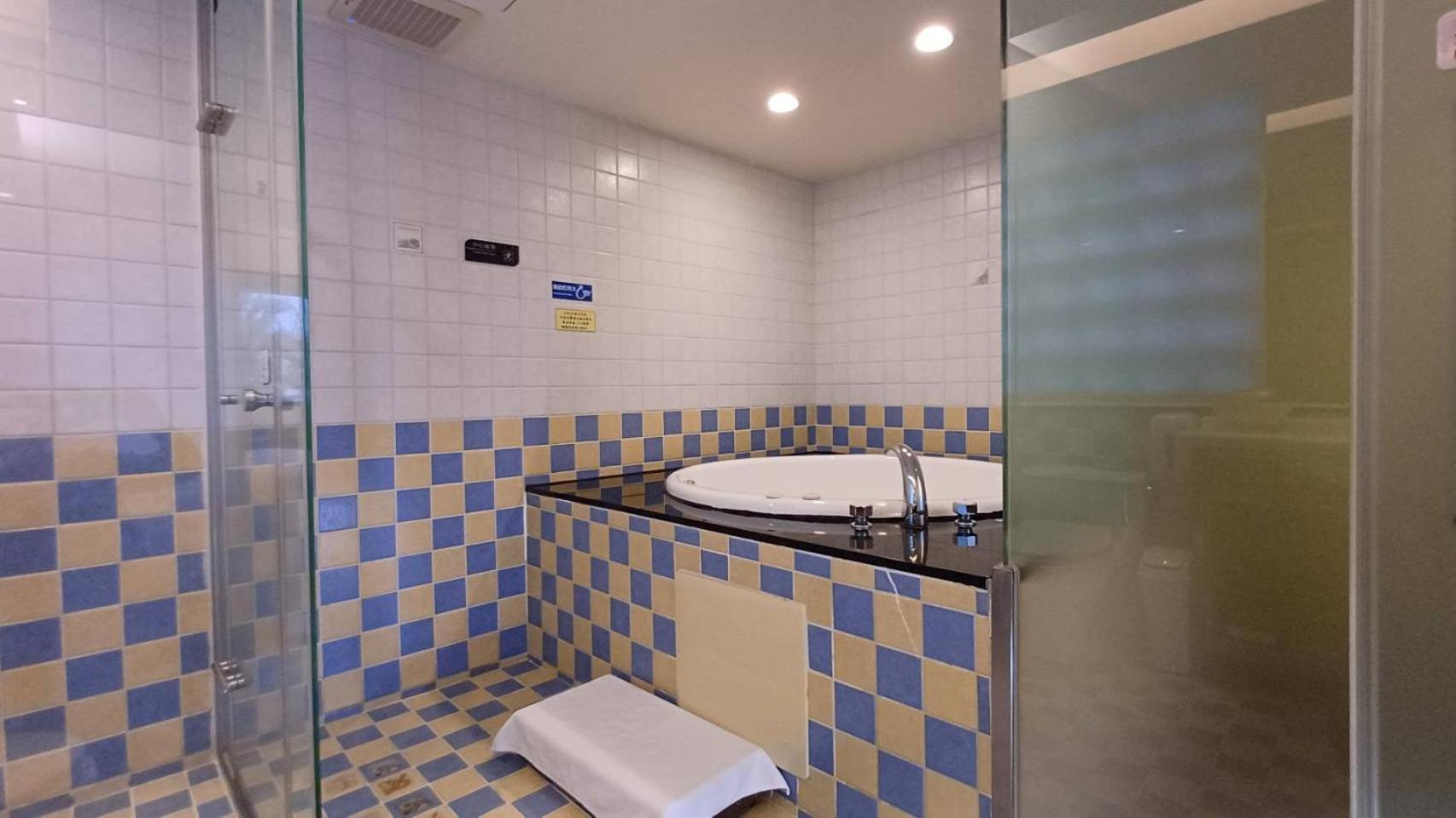 Blue Ocean Hotel Keelung Exterior photo